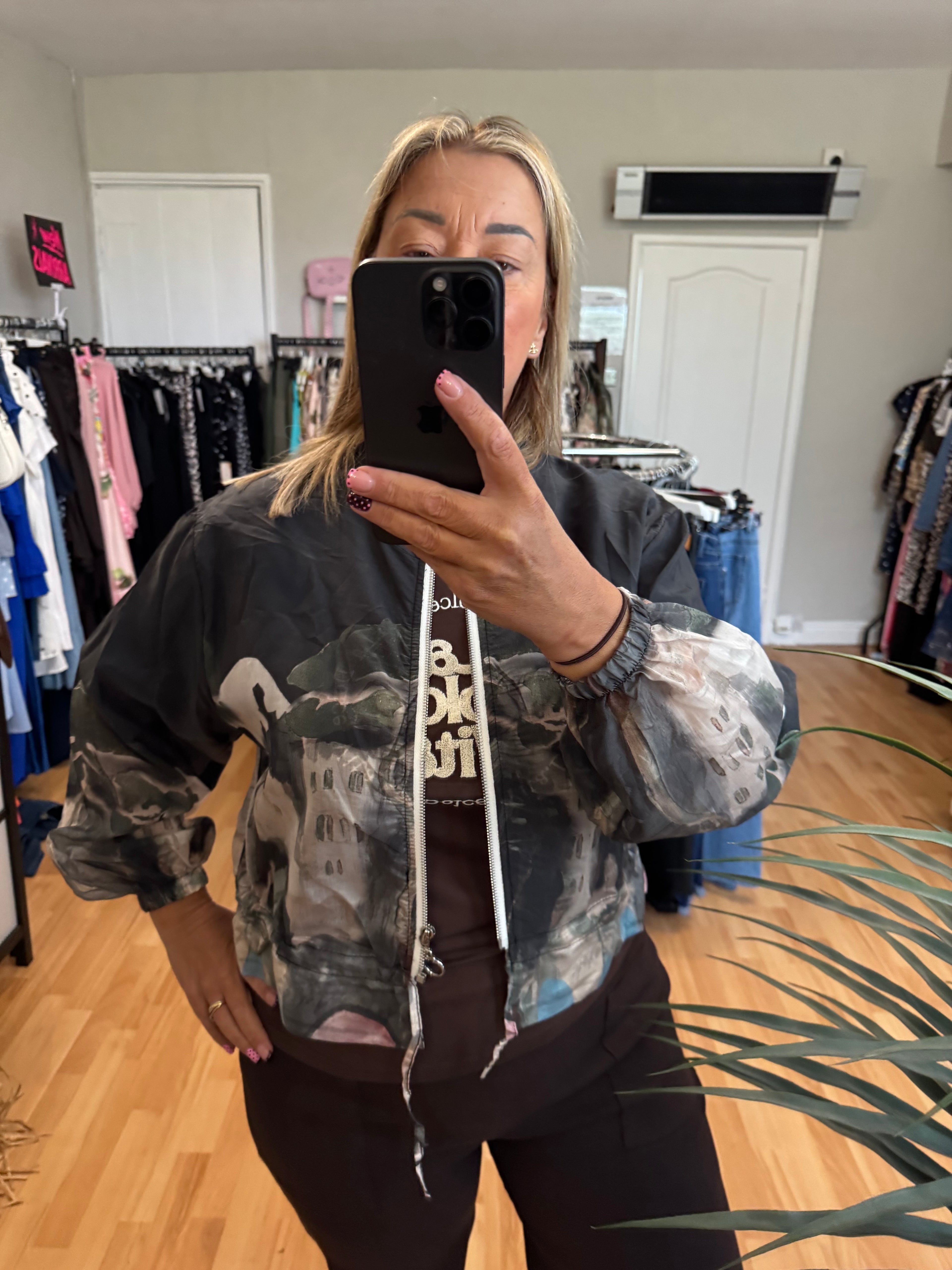 Black print summer bomber jkt